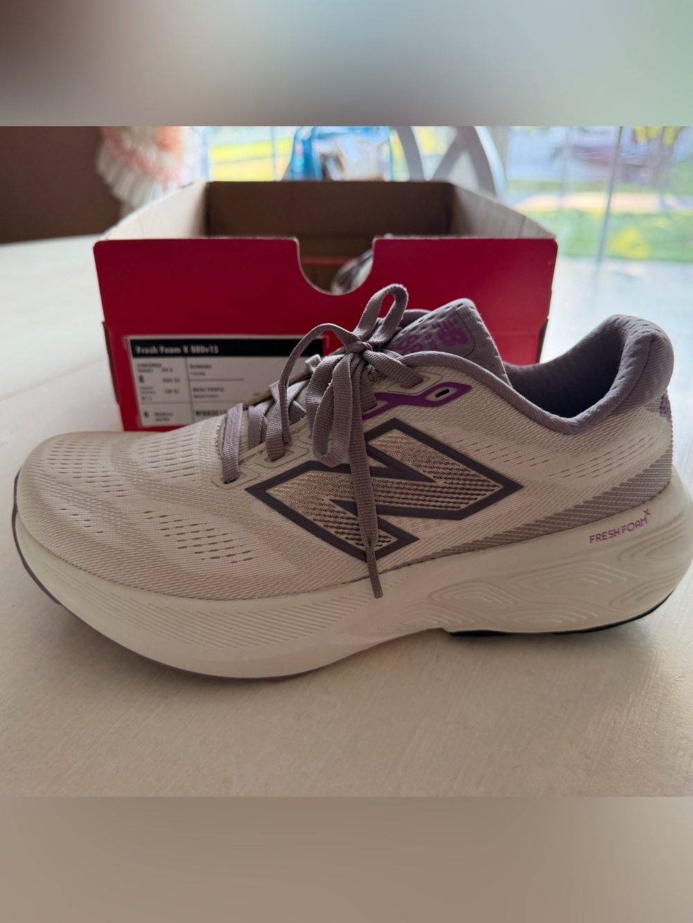 New Balance Women’s Fresh Foam X 880v15 - size 8